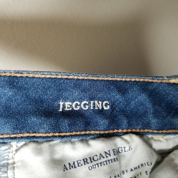 American Eagle Size 4 Mid Rise Jeggings Distressed Skinny Jeans Super Stretch X - Picture 9 of 9